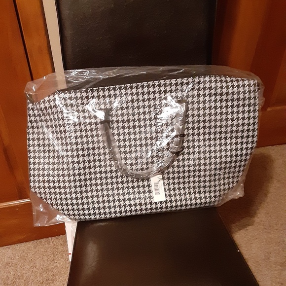 Lulu Dharma Houndstooth Print Weekender Travel Tote - Picture 1 of 5